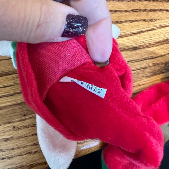 Hatchimal Santa Elf!In great condition.Perfect addition to your holiday stuffies - Picture 4 of 4